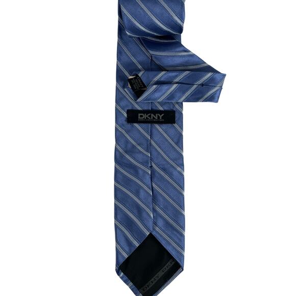 DKNY Donna Karen New York Blue & Silver Diagonal Striped Neck Tie NWT - Picture 2 of 2